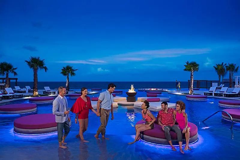 פוארטו מורלוס Breathless Riviera Cancun - Adults Only מלון פוארטו מורלוס